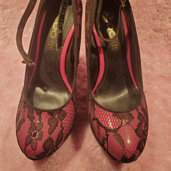 Aldo pink with black lace shoes - Picture 4 of 4